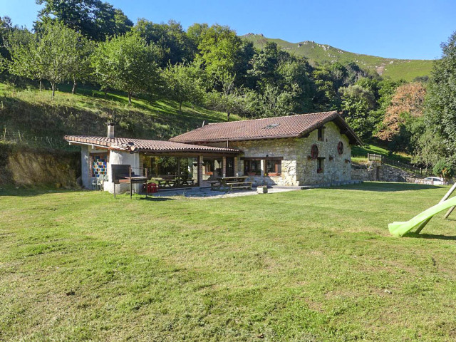 Arenas de Cabrales (Asturias)