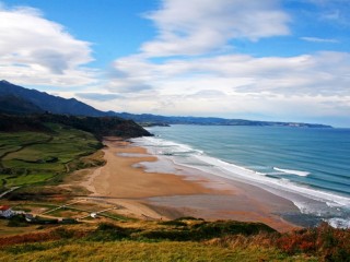 Playa de la Vega, un monumento natural en Ribadesella Playa de la Vega, un monumento natural en Ribadesella